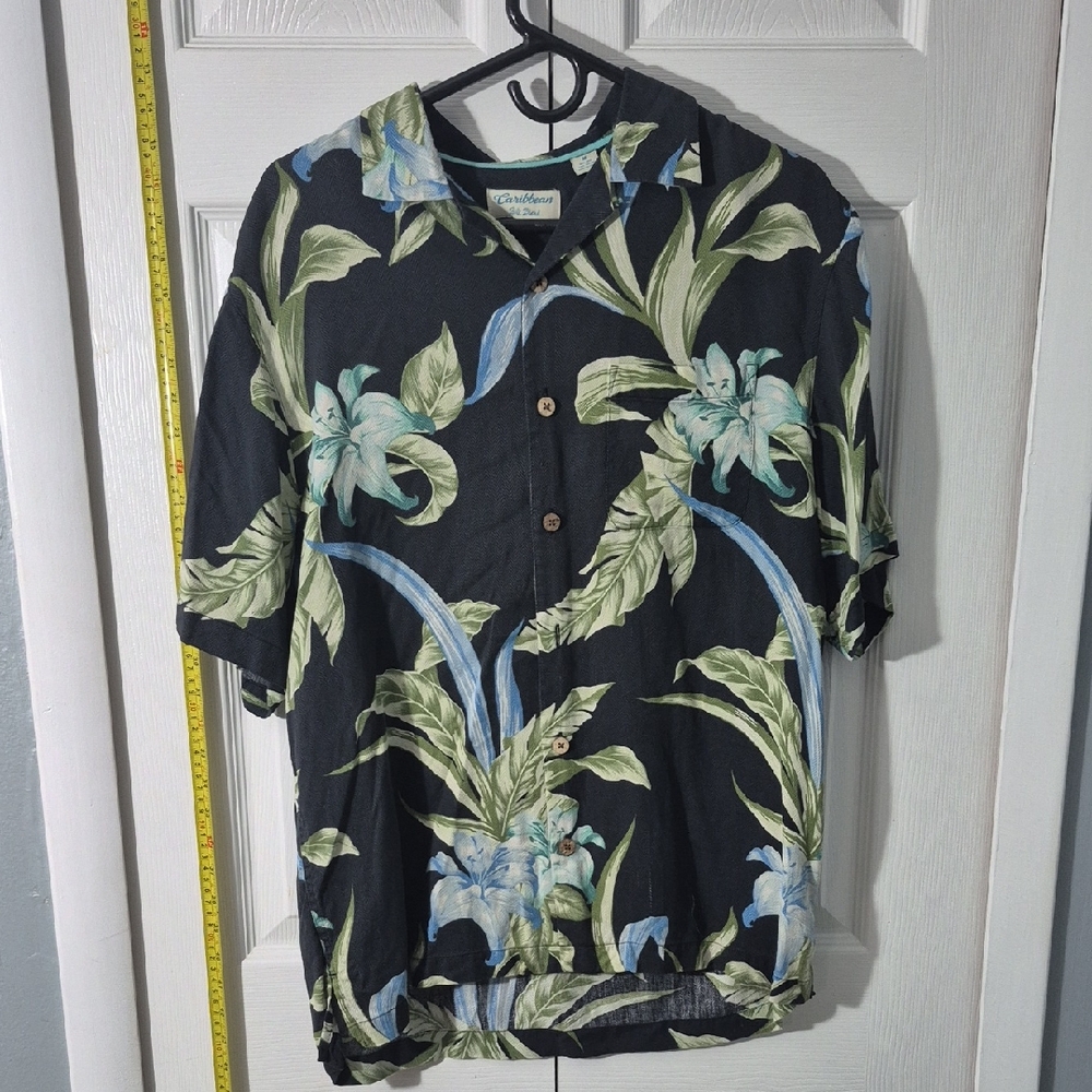 😺 2 for$12 Or 3 for$15 😺Caribbean Joe Black and Green Floral Shirt